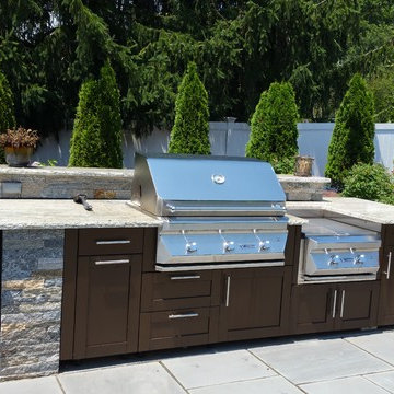 BACKYARD FABULOUS