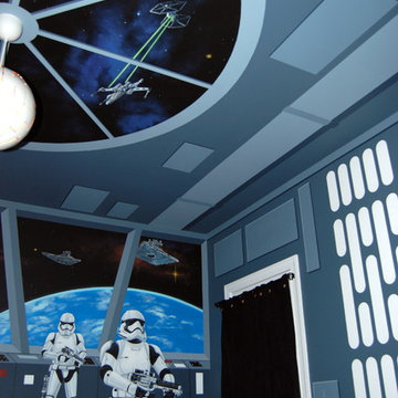 Star Wars: The Force Awakens Murals in a bedroom by Tom Taylor of Mural Art LLC