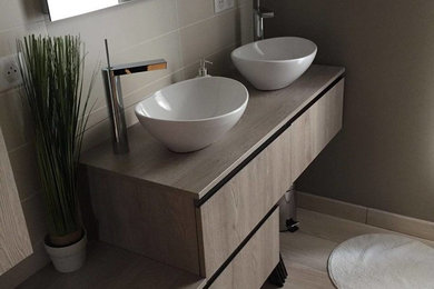 Inspiration pour une salle de bain design.