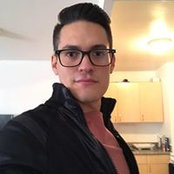 Hector Peralvos foto