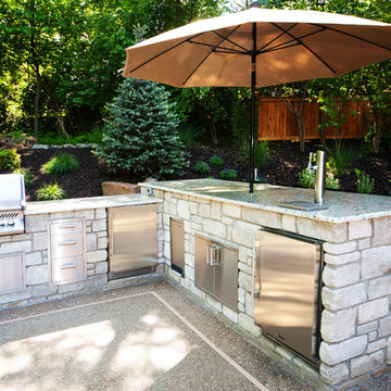 Outdoor Kitchens, Grills, and Refrigerators