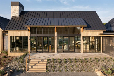 Inspiration for a modern home design remodel in Minneapolis