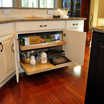 Beautiful Kitchen Remodel with New Cabinets and Cabinet Refacing