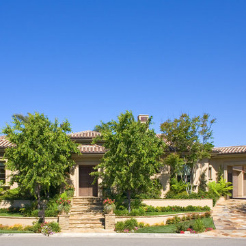 Troon-Exterior