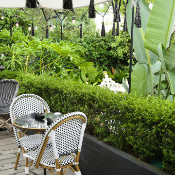 The Chloe Hotel | Intimate Courtyard Dining