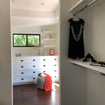 Staging Mill Valley Upscale Canyon Cottage