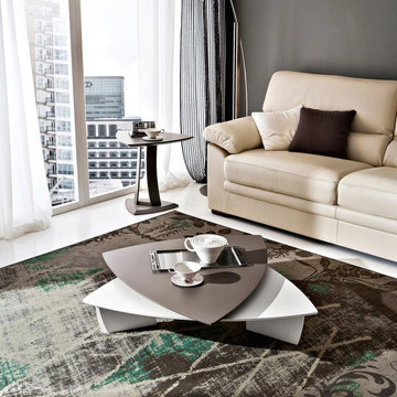 Emma transforming triangular coffee table by La Primavera