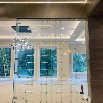 Wine cabinet in glass