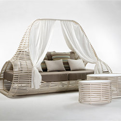 Kenneth Cobonpue - Kenneth Cobonpue Lolah Day Bed - Outdoor Chaise Lounges