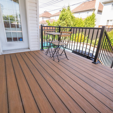 Deck & Stairs in Pointe Claire