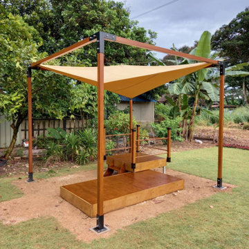 Garden Gazebo With Throne Deck