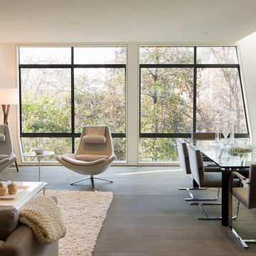 Modern Family/Living Room