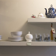 Floating shelves