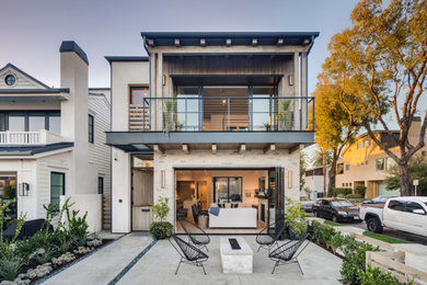 This is an example of a contemporary exterior in Orange County.