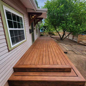 Tight knot cedar deck with rusticana stain