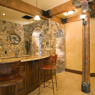 アルバカーキのラスティックスタイルのおしゃれなホームバーの写真