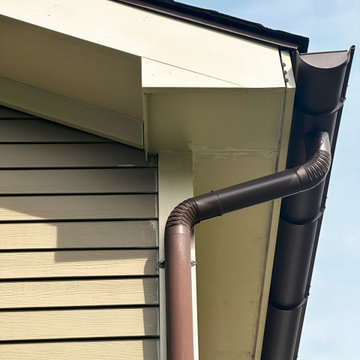 Exterior panting.