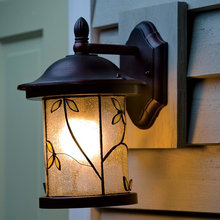 outside lighting and decor