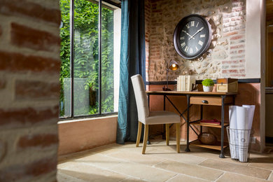 Idées déco pour un bureau industriel.