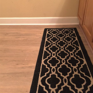 Market Place 8mm EVP - Everyday Oak, Beaulieu El Dorado Carpet and Beadboard Bar
