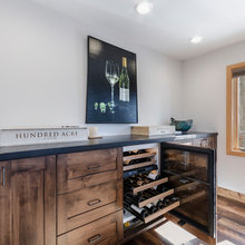 Wet bar
