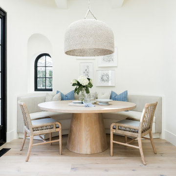 ROUND PEDESTAL WHITE OAK KITCHEN TABLE