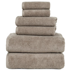 Traditional Bath Towels by Trademark Global