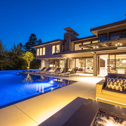 Quantum Windows & Doors | Hlynsky + Davis Architects - Windows And Doors