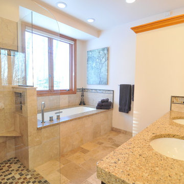 Gorgeous Hubertus Master Bath Retreat