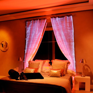 Luminous fabric (fiber optic fabric)