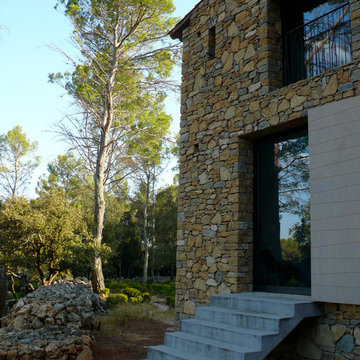 Maison Contemporaine en pierre de pays