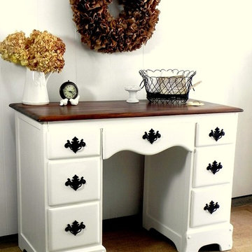 White/Natural Pedestal Desk - $435.00