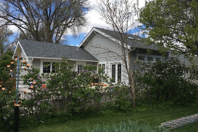Example of an arts and crafts home design design in Denver