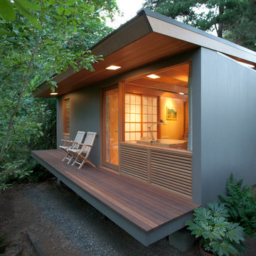 Small remote Guest House/Studio