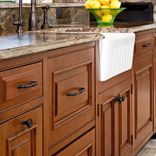 Dishdrawer with inset panels