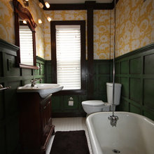 Brownstone Bathroom (Main Floor)