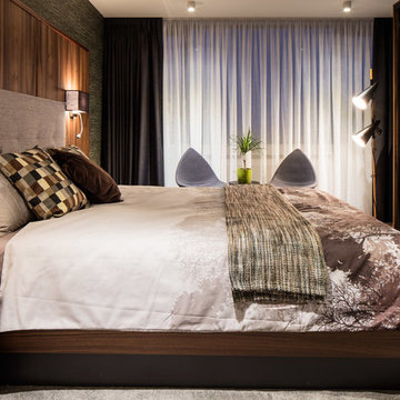 Master Bedroom in warm colors