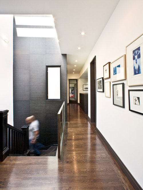 Dark Baseboard | Houzz