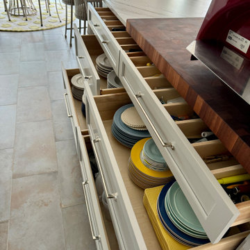 Dish and cutlery drawers