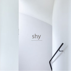 Atelier shy