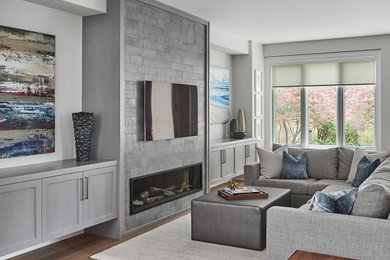 Photo of a transitional family room in Toronto.