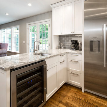 Kitchen in Super White Granite