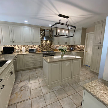 Beautifully Classic Kitchen Perfect for Entertaining