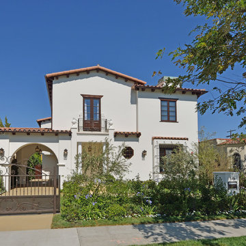 168 N Hamel Dr Beverly Hills
