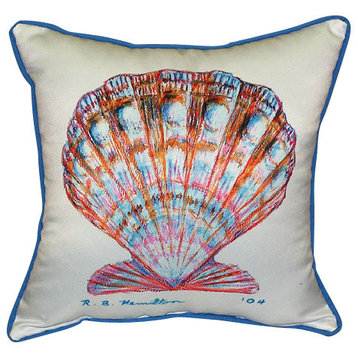 Betsy Drake Scallop Shell Indoor/Outdoor Pillow