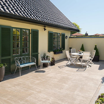 VILLA MED INSYNSSKYDDAD PARKTOMT PÅ FRIDHEM