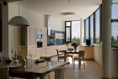 Photo of a contemporary kitchen in San Francisco.