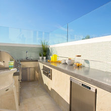 Outdoor Kitchen