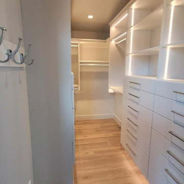 Large Master Walk In
