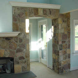 QuarryCut Stone - 60%Dark 25%Brown 15%Plum - Irregular - Siding And Stone Veneer